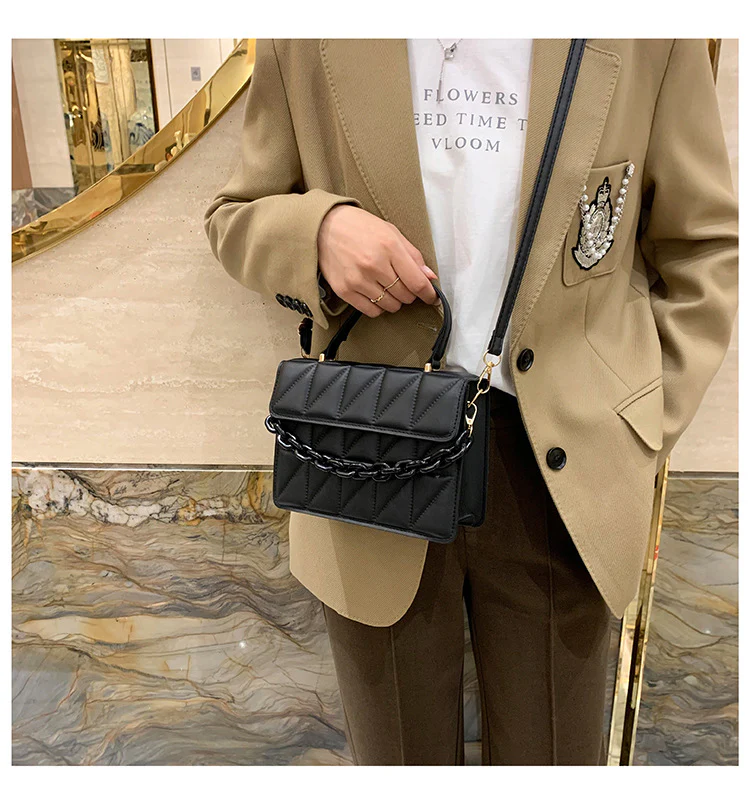Bolsa Feminina Couro Preta - Image 3